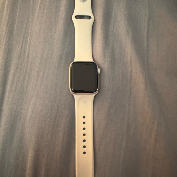 Apple Accessories - Apple Watch with White Band